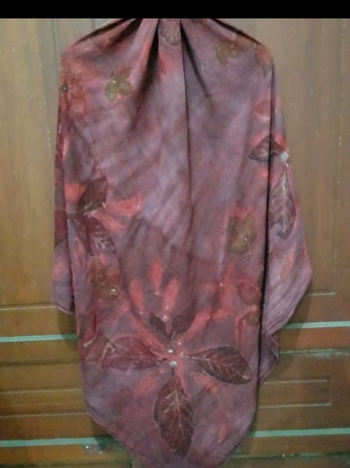 Kerudung Ecoprint